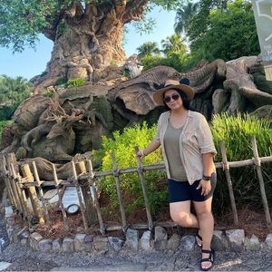 Meet your Posher, Jacquelin